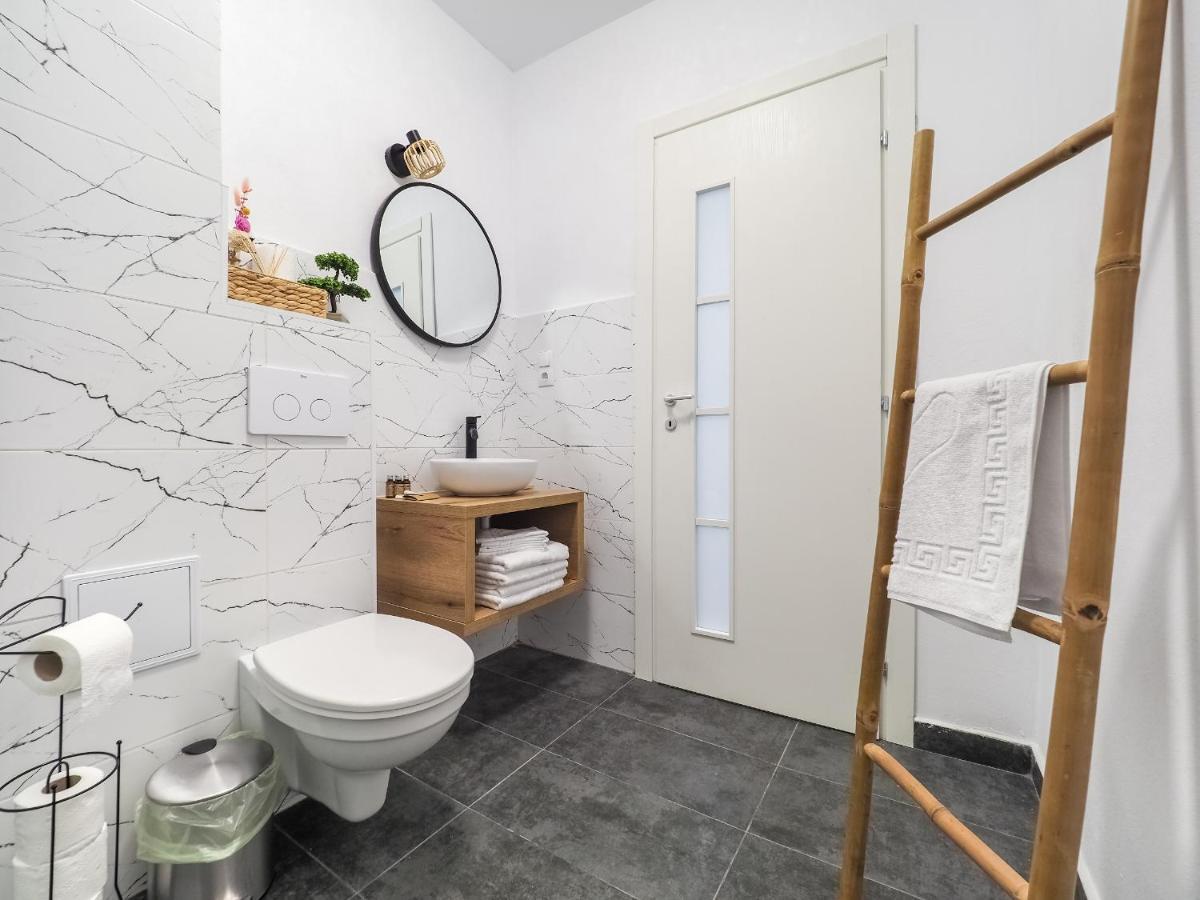Bohemian Bliss Apartment Sibiu Bagian luar foto